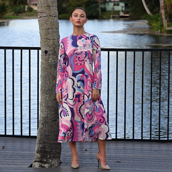 DEVORAH'S SECRET Modest Midi Dress Modern Floral Pink & Fuchsia /Regular& Plus - Picture 4 of 5